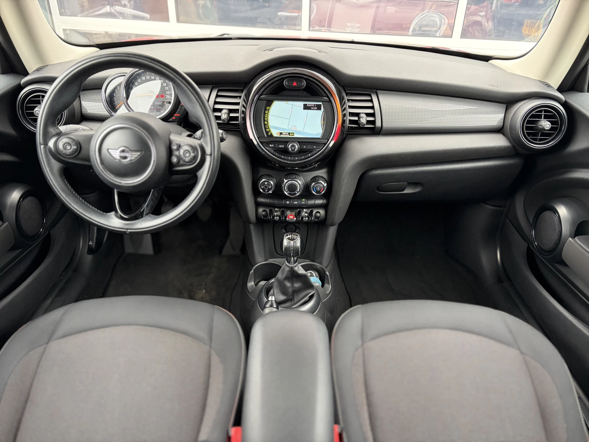 Hoofdafbeelding MINI Cooper