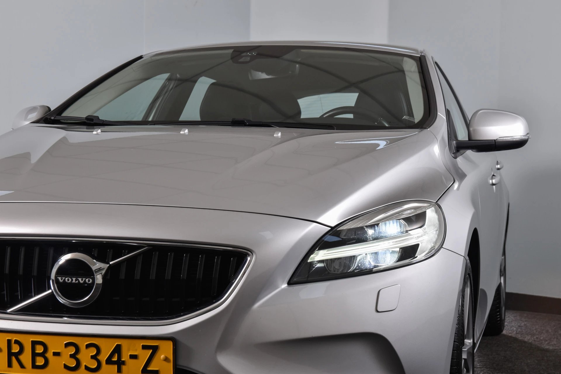 Hoofdafbeelding Volvo V40