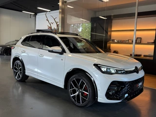 Volkswagen Tiguan 1.5 eTSI R-Line Pano 360Cam. Elec.Trekhaak