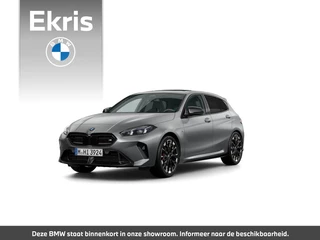 Hoofdafbeelding BMW 1 Serie BMW 1 Serie 5-deurs M135i xDrive | M Sportpakket Pro | Premium Pack | Nieuw