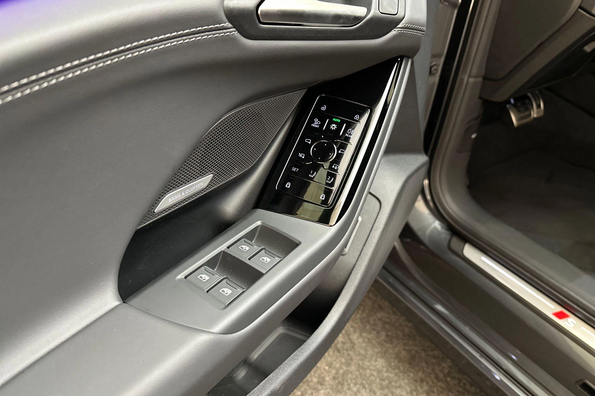 Hoofdafbeelding Audi A6 e-tron