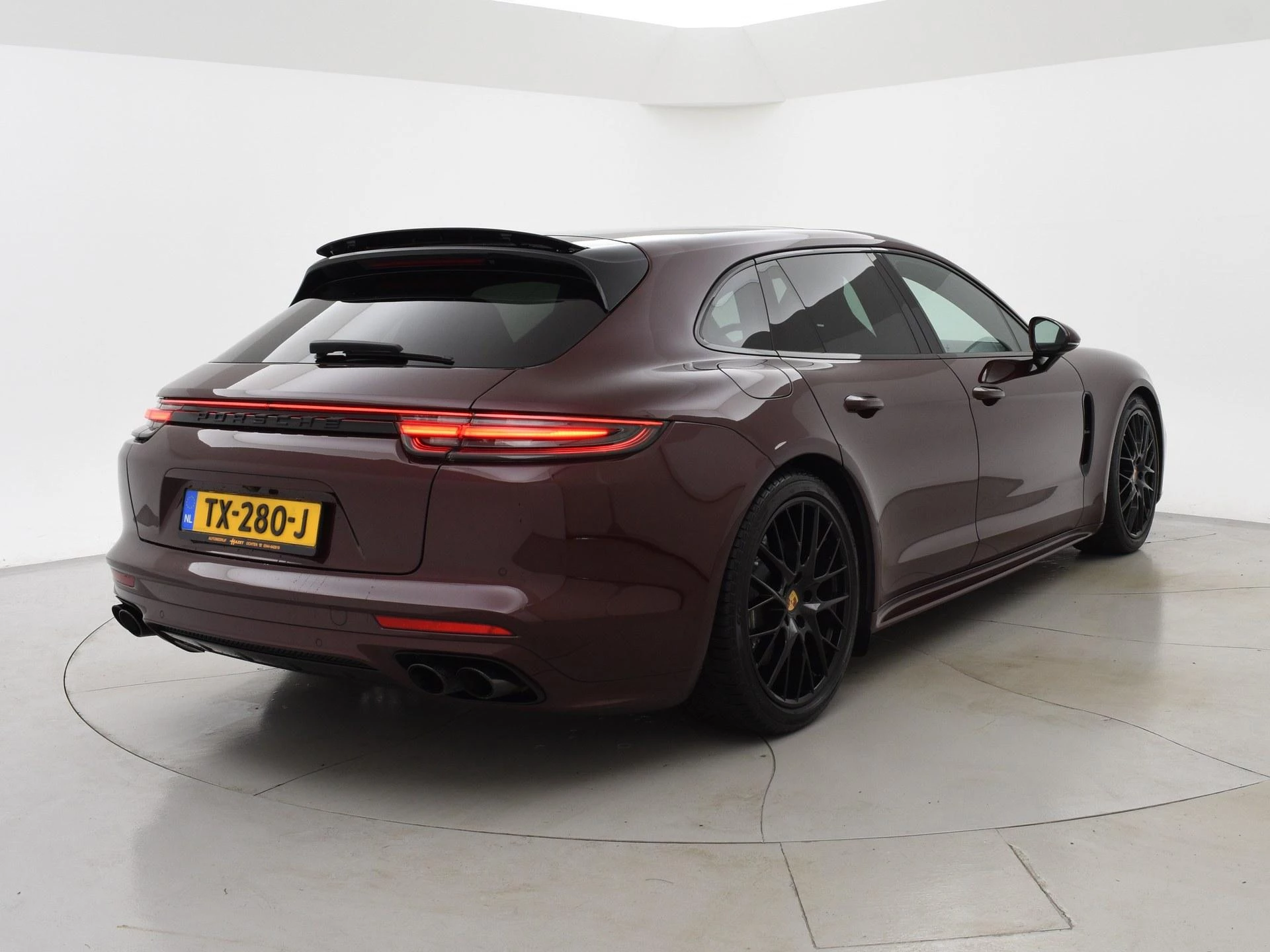 Hoofdafbeelding Porsche Panamera