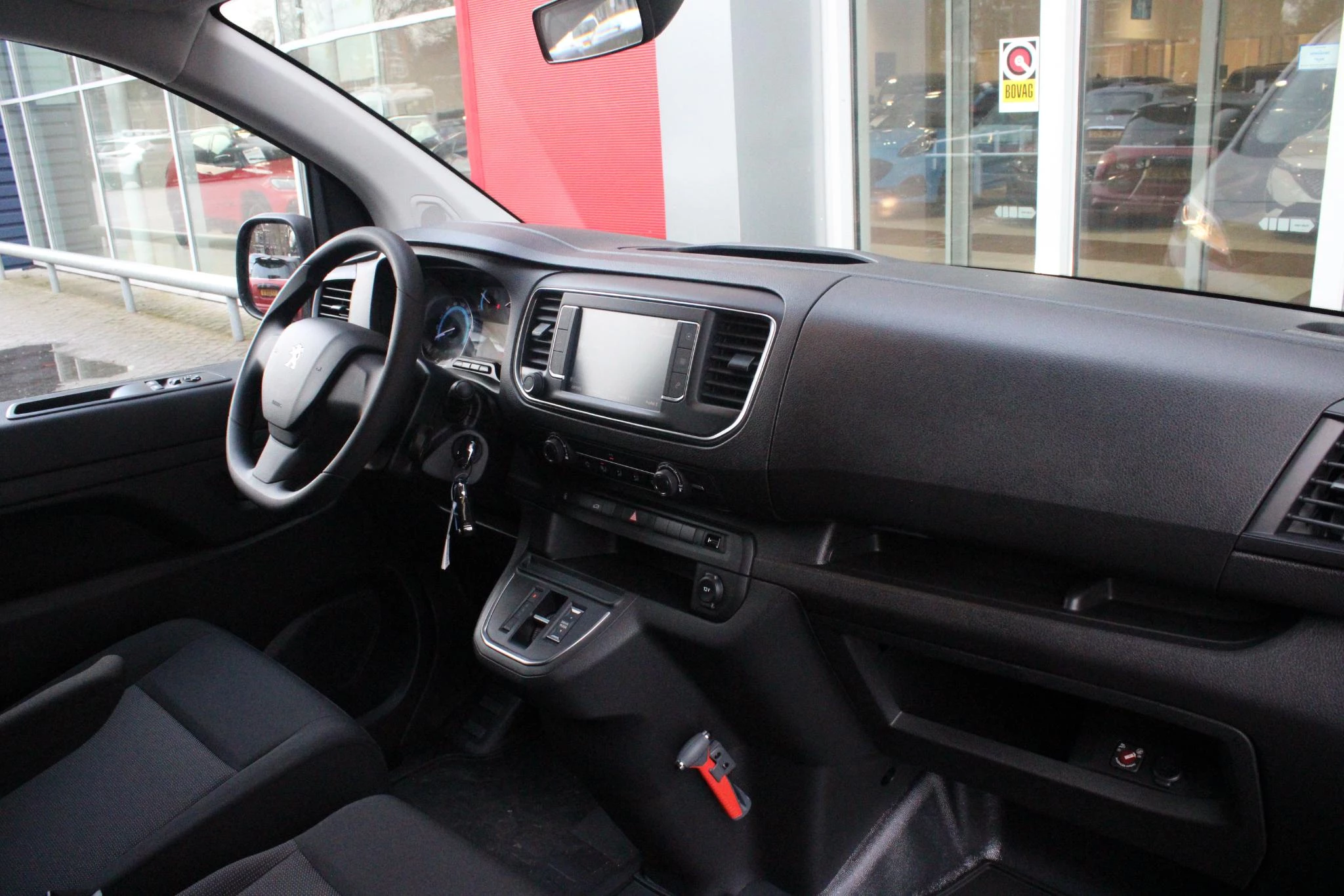 Hoofdafbeelding Peugeot e-Expert