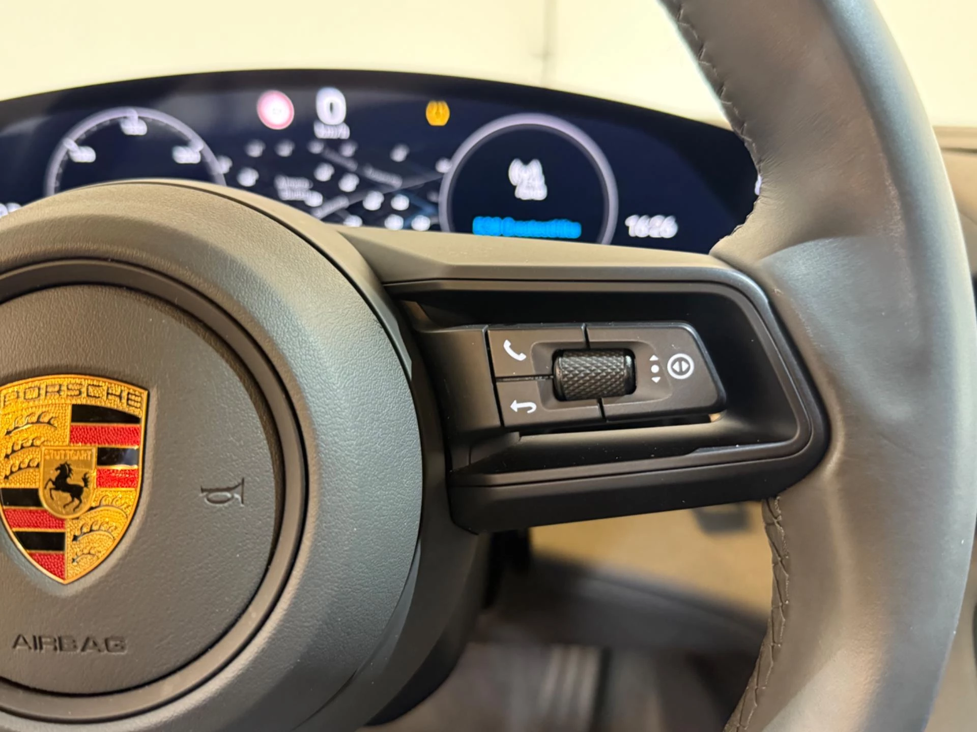 Hoofdafbeelding Porsche Taycan