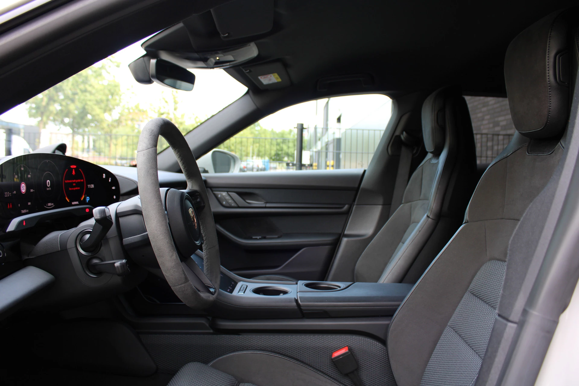 Hoofdafbeelding Porsche Taycan