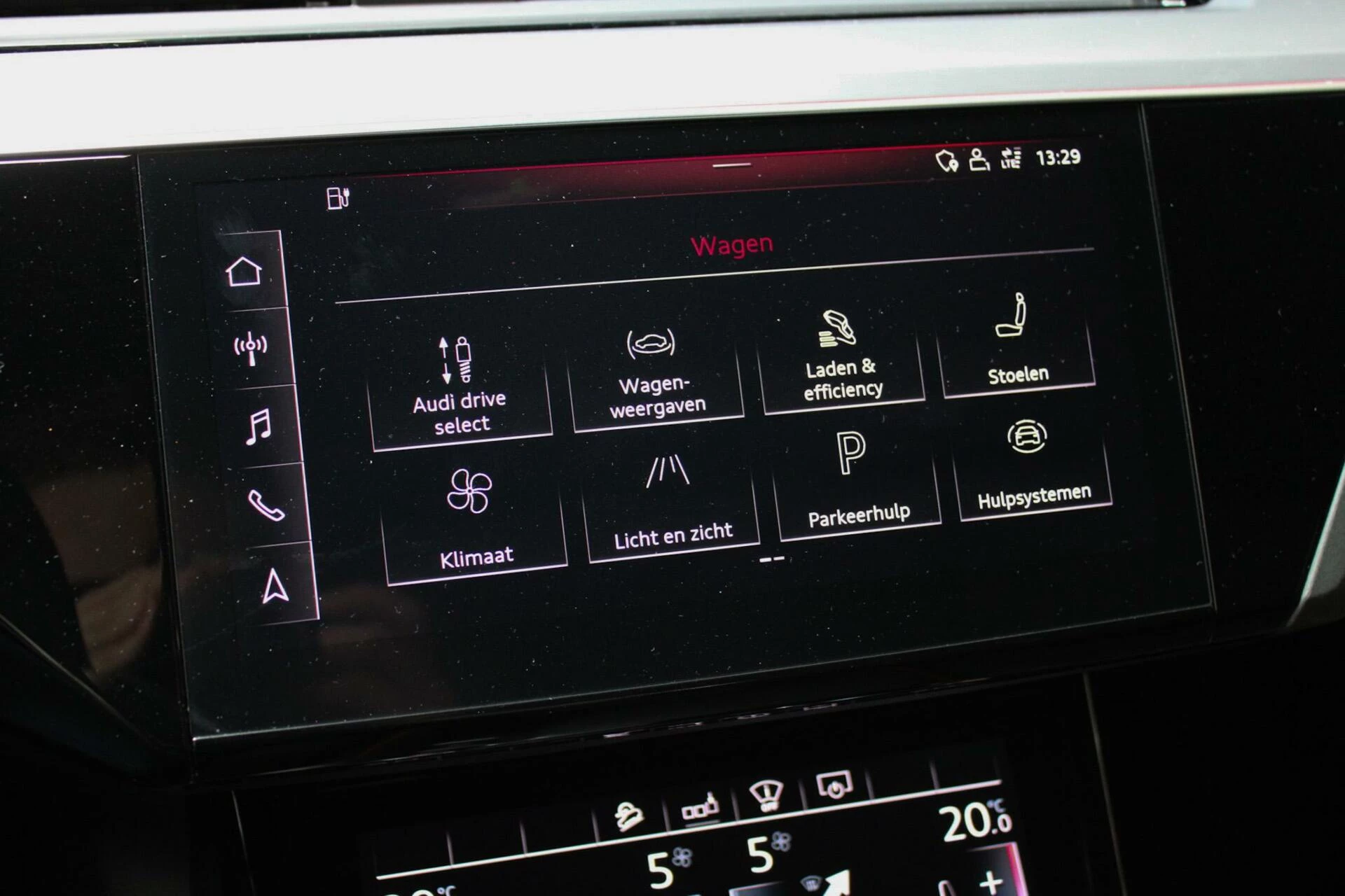 Hoofdafbeelding Audi e-tron