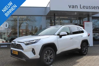 Toyota RAV4 2.5 HYBRID AWD EXECUTIVE TREKHAAK STUUR/STOEL/VOORRUITVERW.  EL-ACHTERKLEP DODEHOEK DETECTIE EL-STOELEN MET GEHEUGENFUNCTIE PARK-SENSOREN KEYLESS 1650KG-TREKGEWICHT