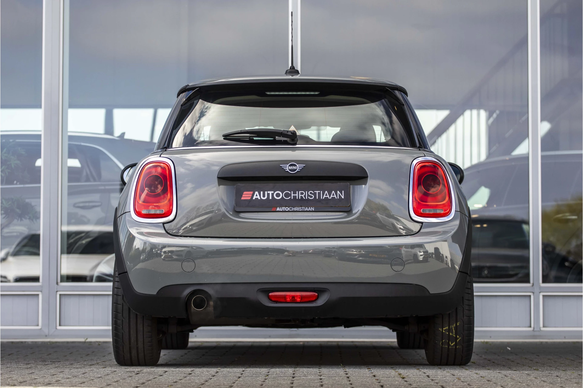 Hoofdafbeelding MINI One