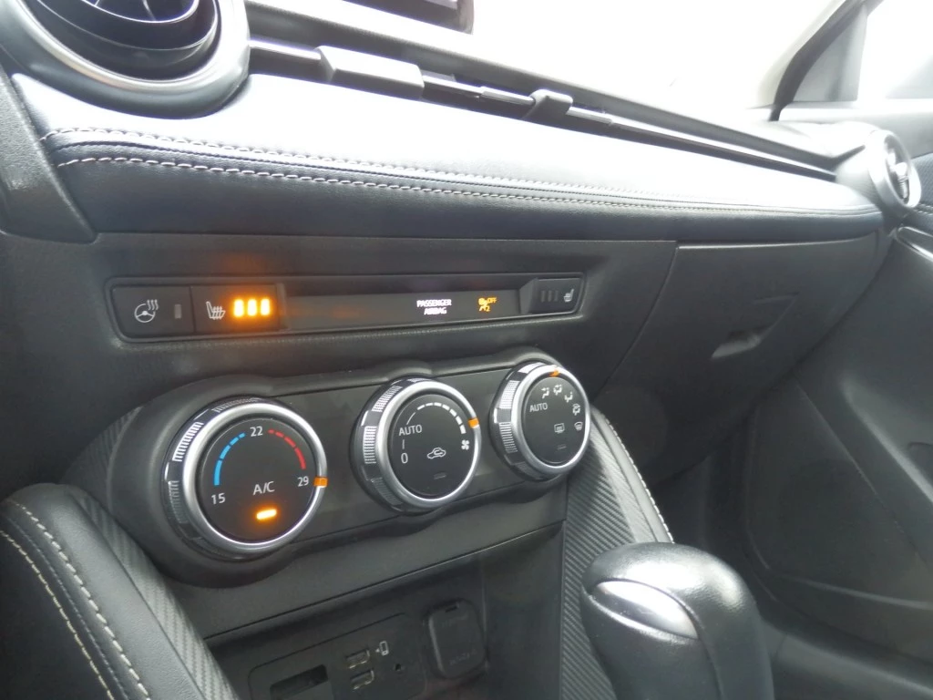 Hoofdafbeelding Mazda 2