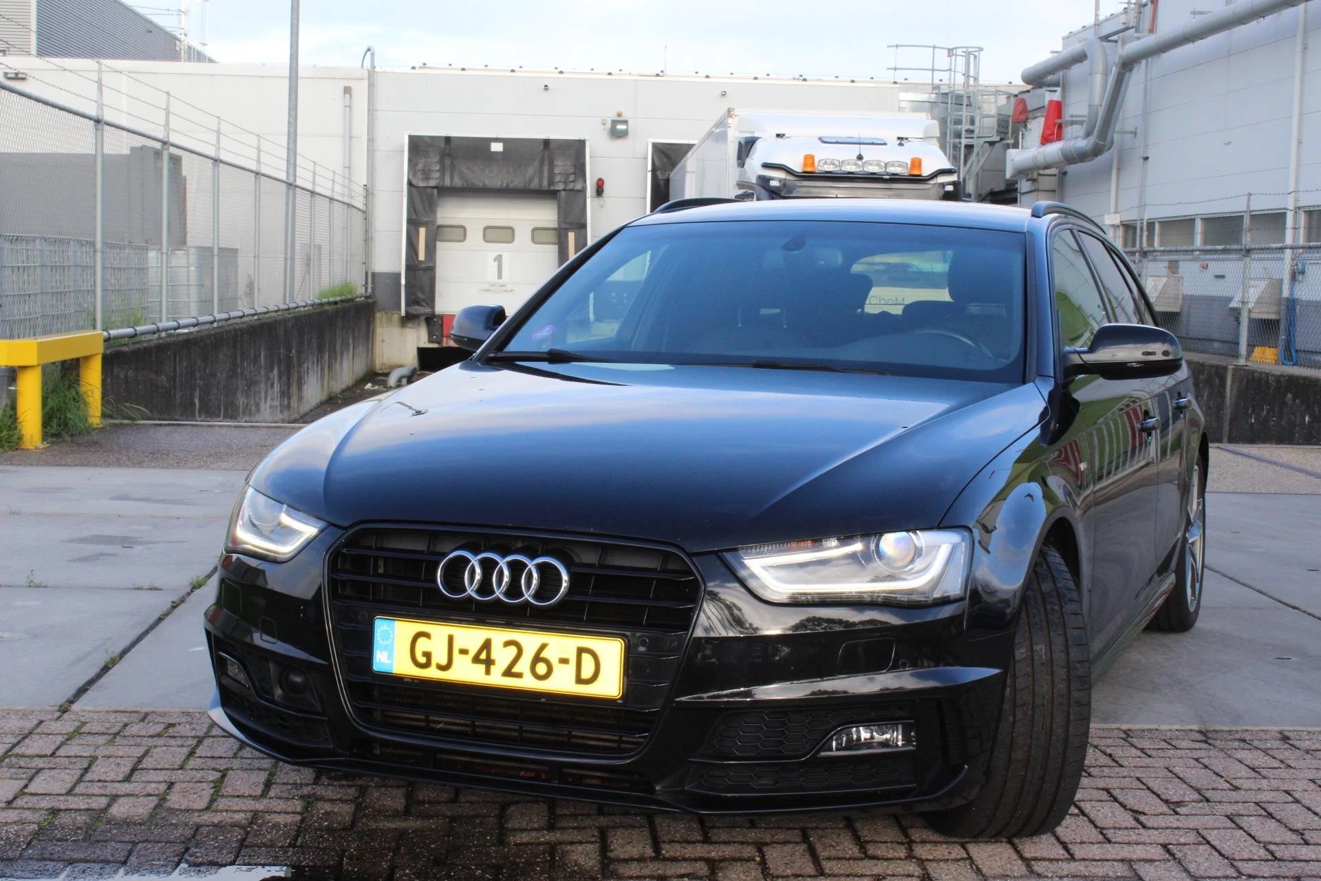 Hoofdafbeelding Audi A4