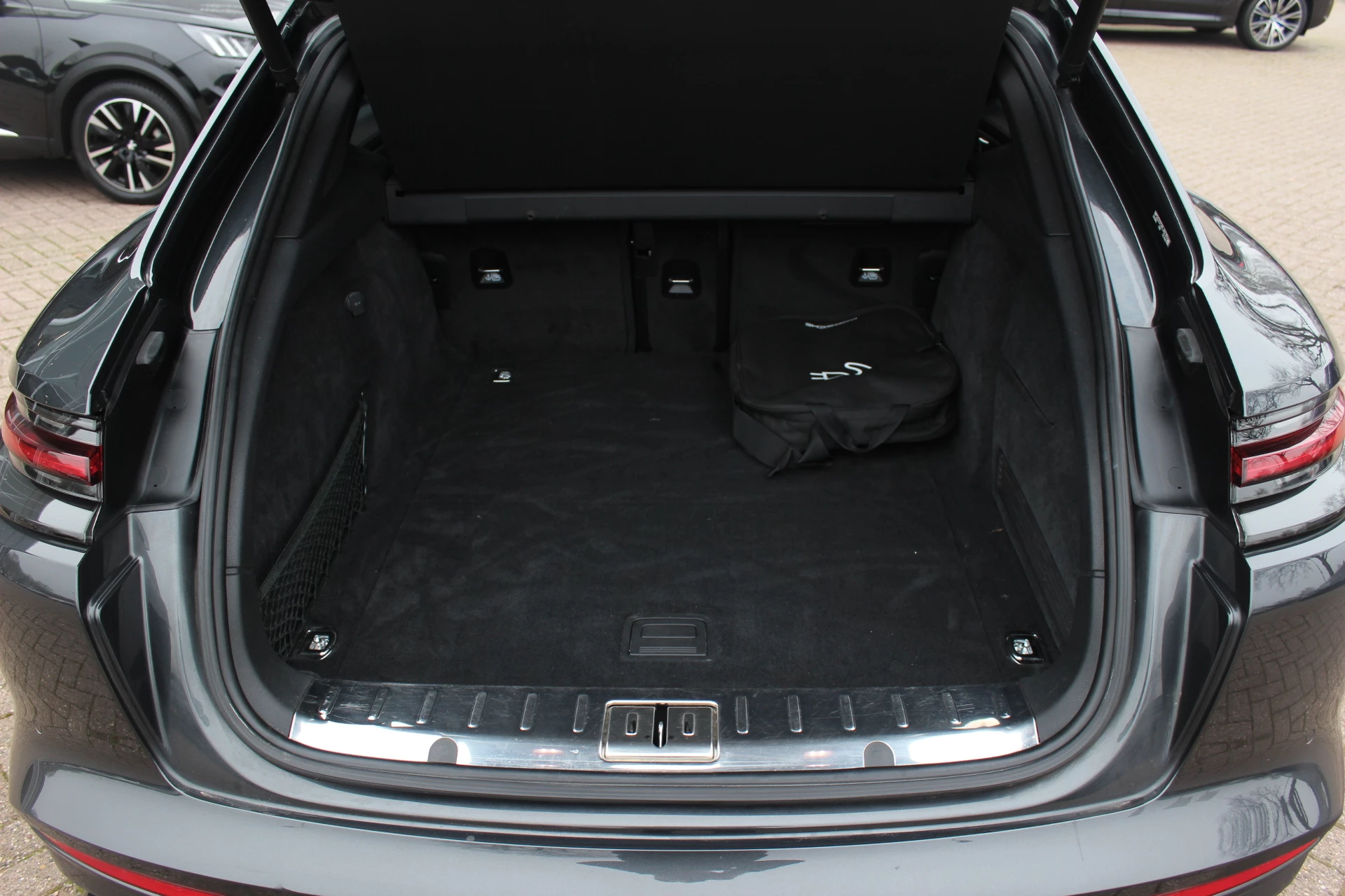 Hoofdafbeelding Porsche Panamera