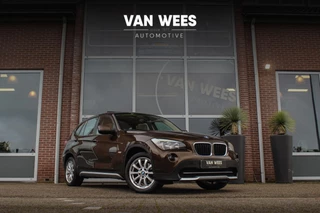 BMW X1 xDrive20d Executive | NL auto | Automaat | Sportstuur | Cruise control | Panoramadak | Stoelverwarming | Navigatie | Keyless entry | Climate control | PDC
