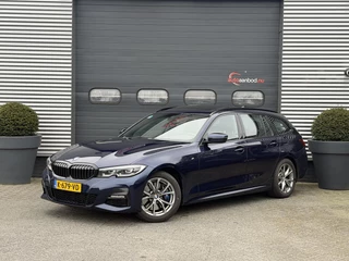 BMW 3-serie Touring 320i High Executive M-Sport | Panoramadak | Camera | Head-Up Display | DAB |