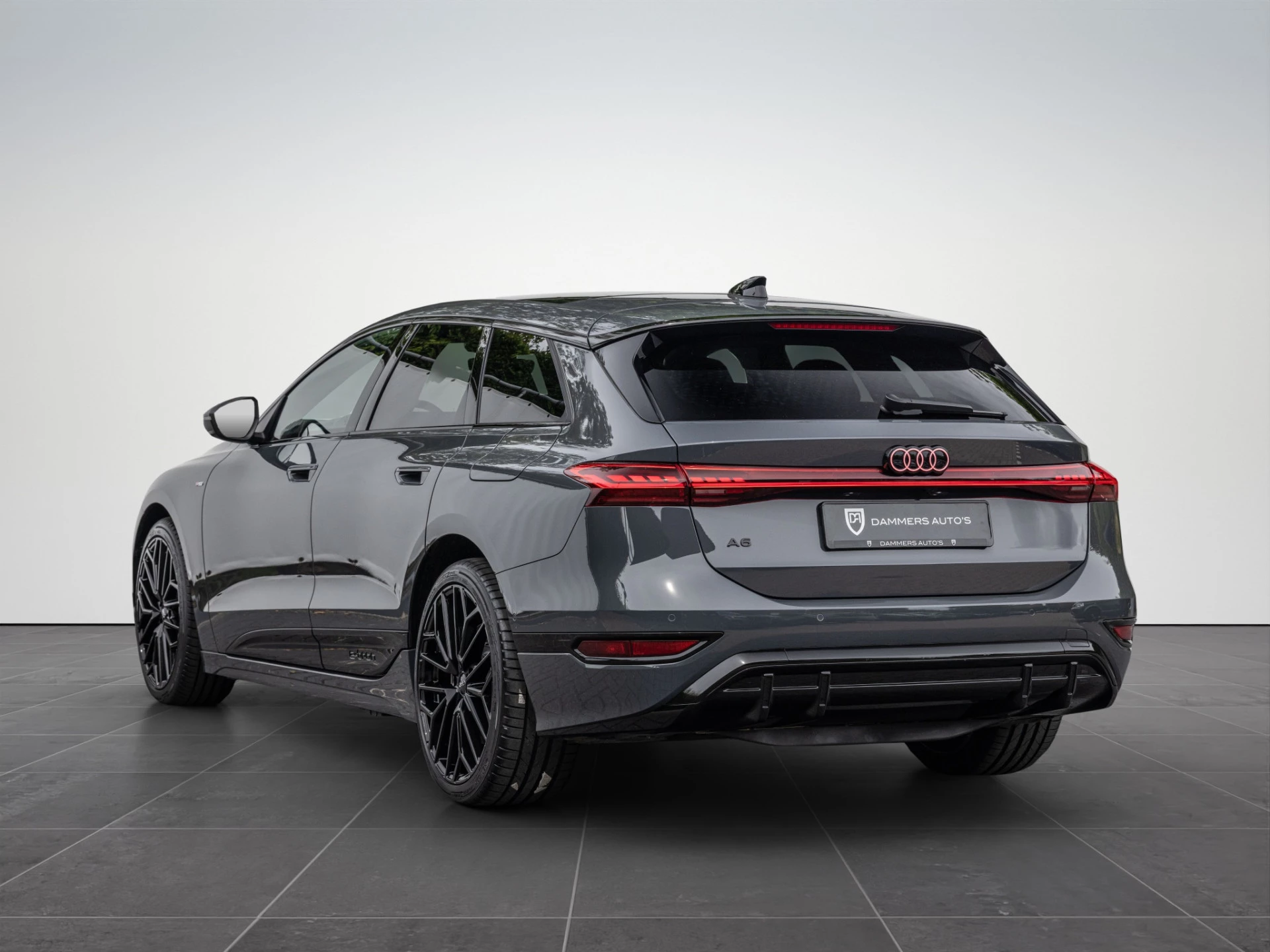 Hoofdafbeelding Audi A6 Avant e-tron