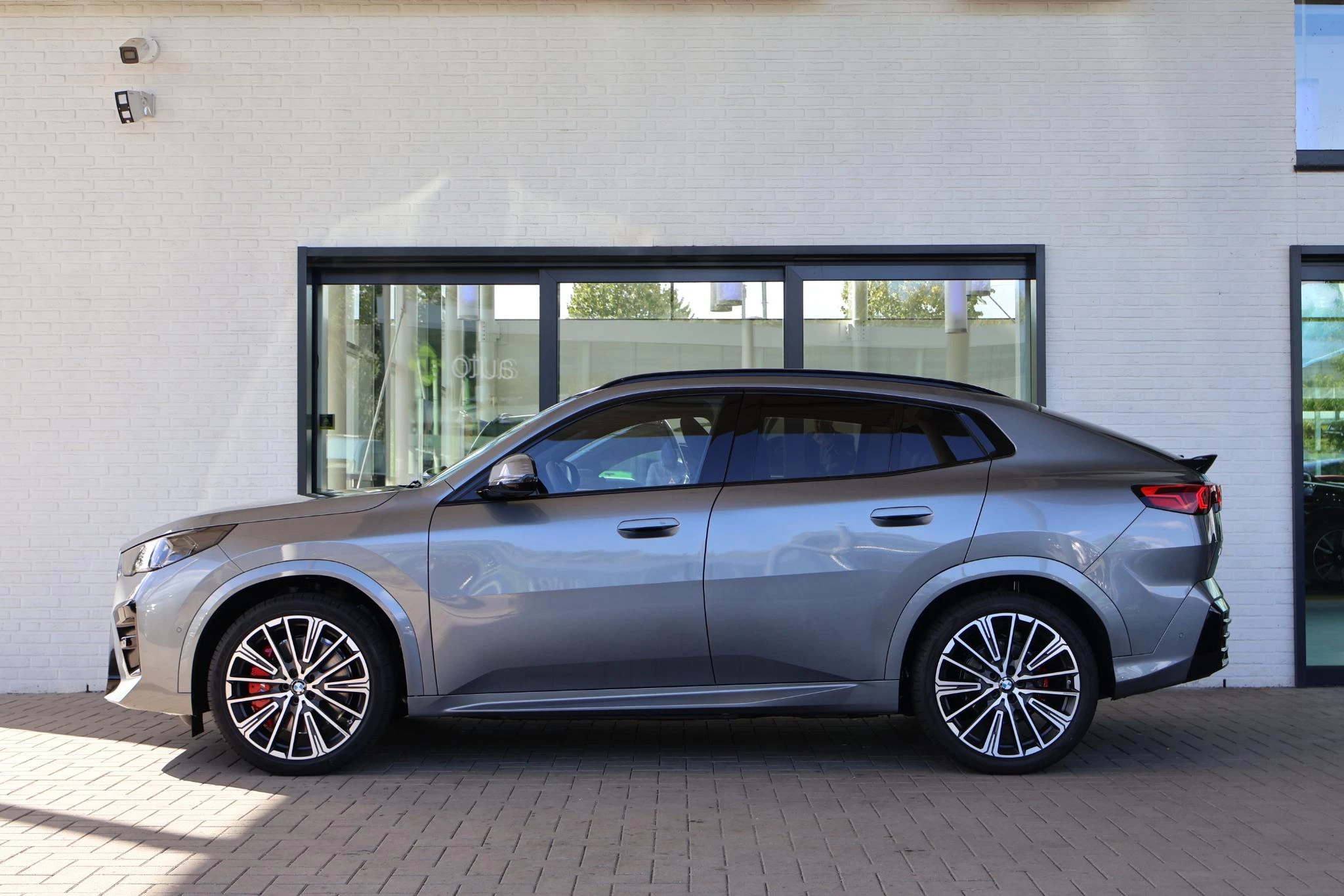 Hoofdafbeelding BMW iX2