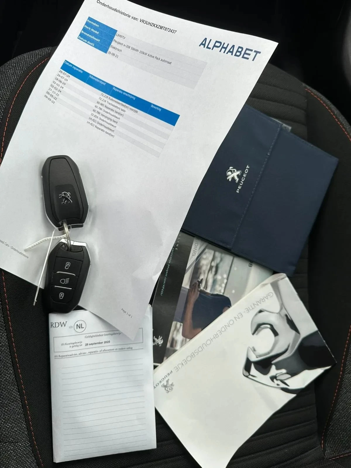 Hoofdafbeelding Peugeot e-208