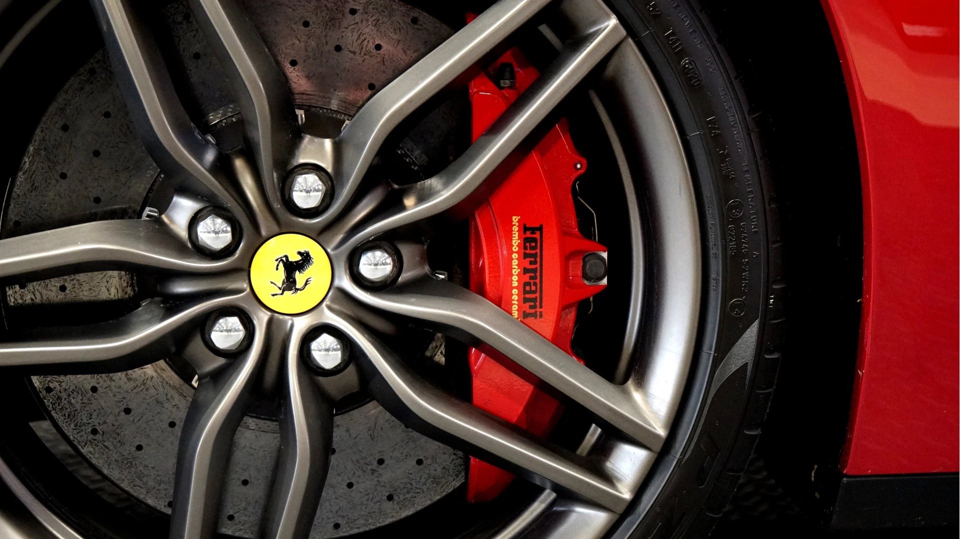 Hoofdafbeelding Ferrari FF