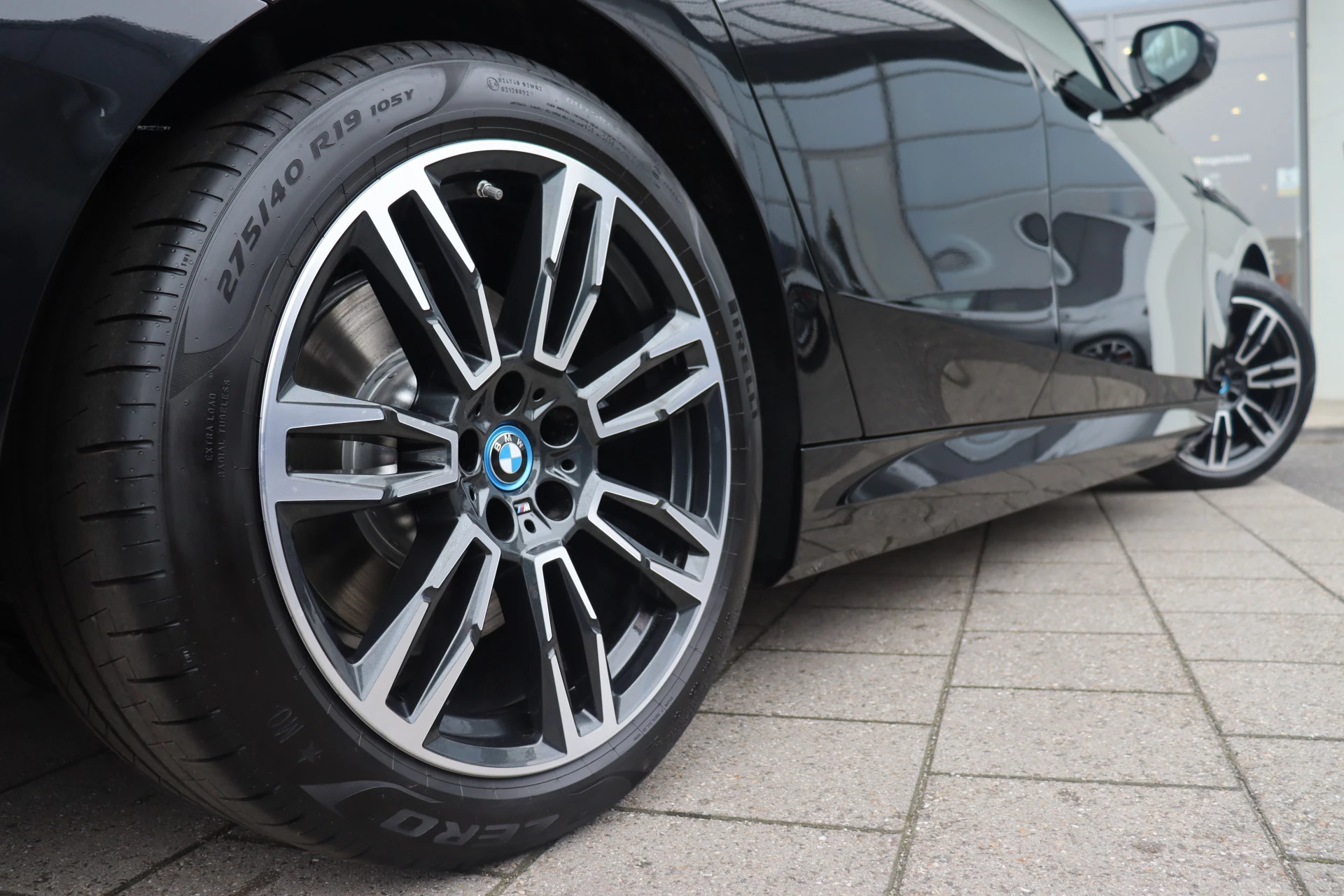 Hoofdafbeelding BMW i5