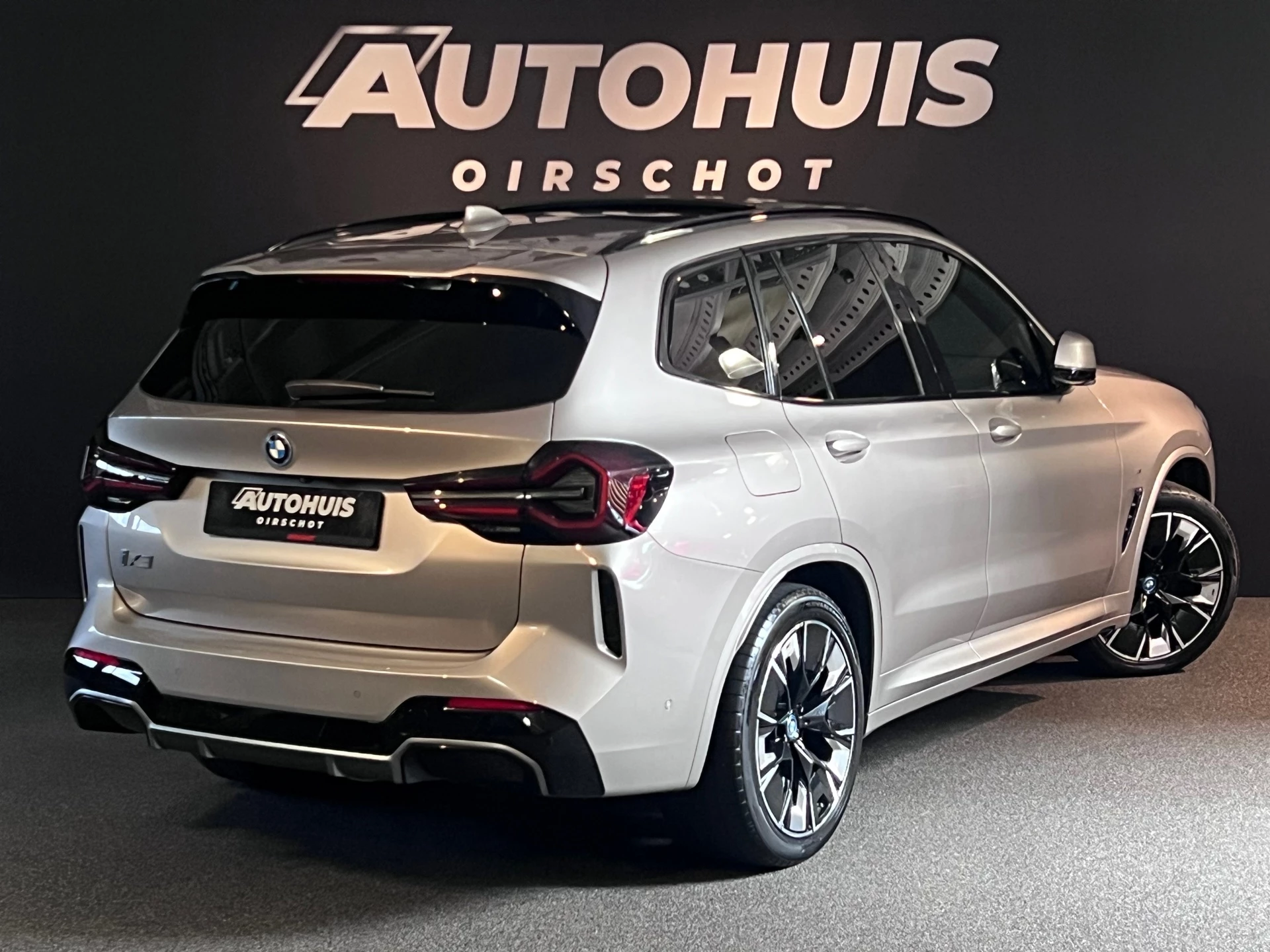 Hoofdafbeelding BMW iX3