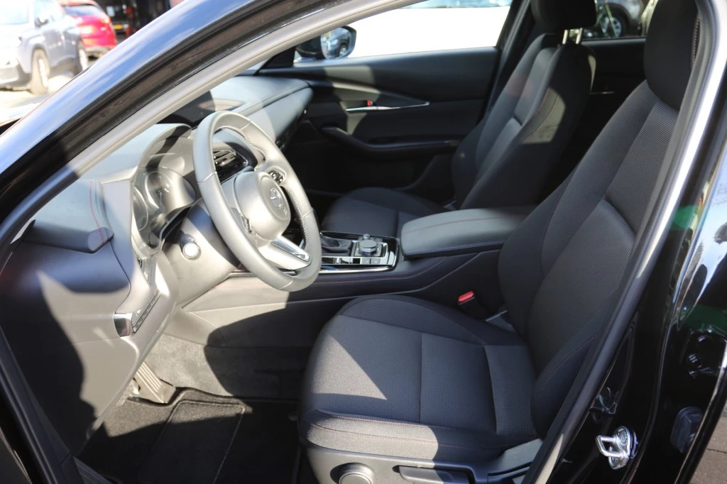 Hoofdafbeelding Mazda CX-30