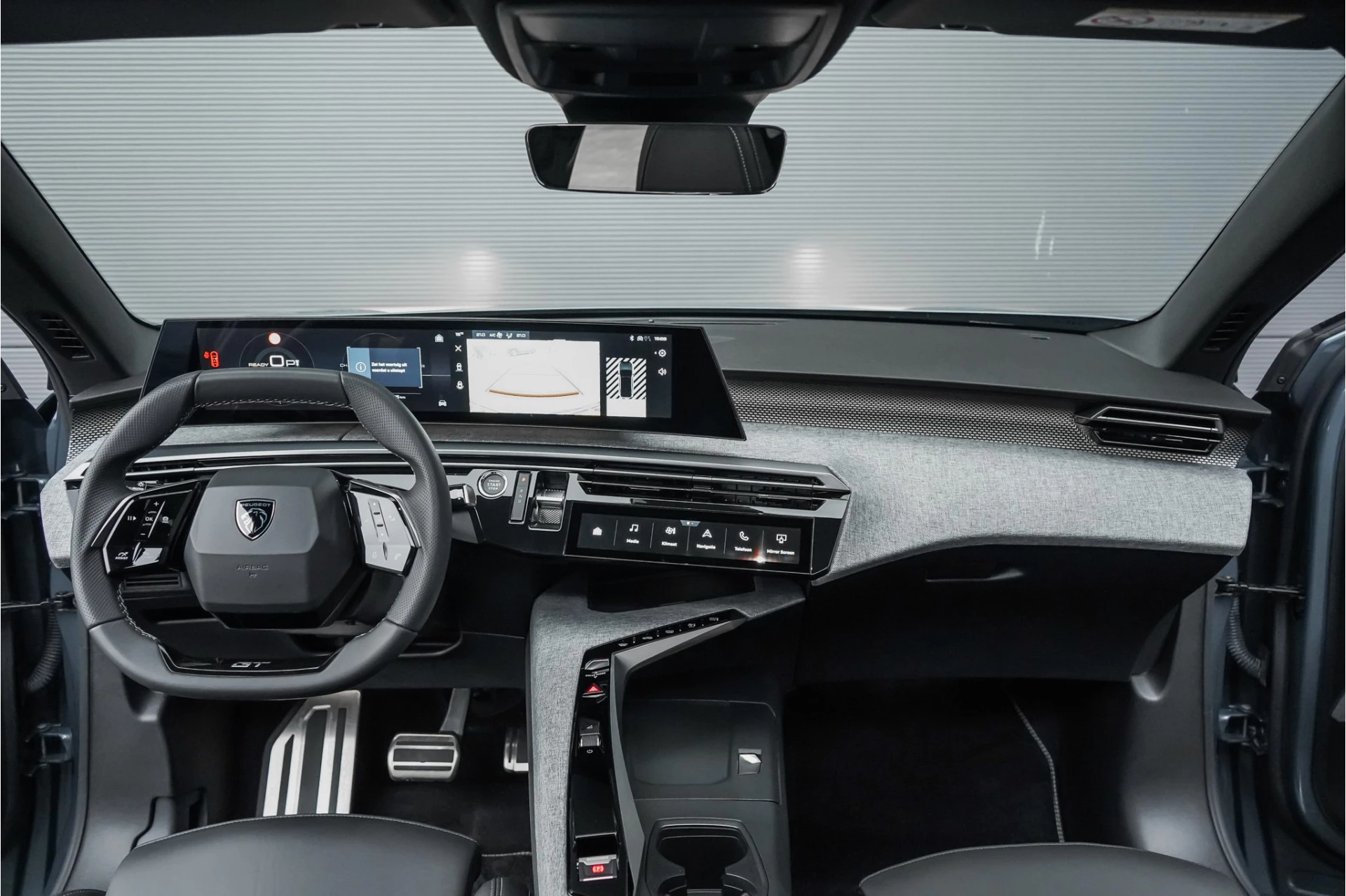 Hoofdafbeelding Peugeot e-3008