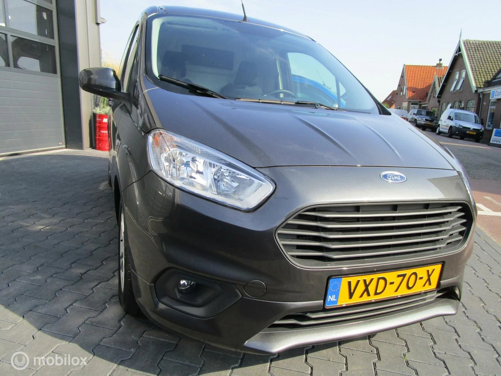 Hoofdafbeelding Ford Transit Courier