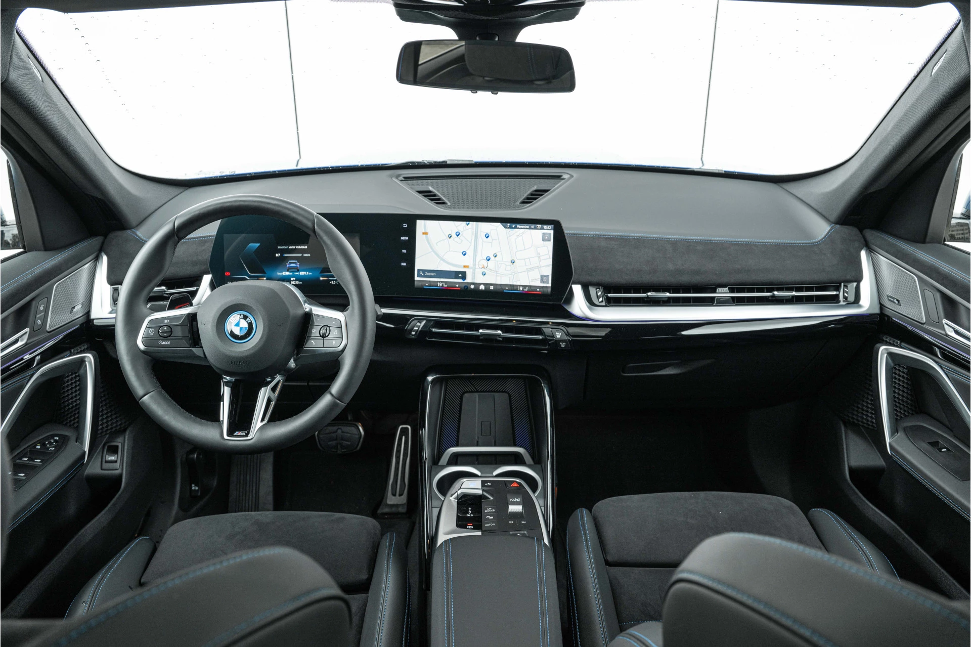 Hoofdafbeelding BMW iX1