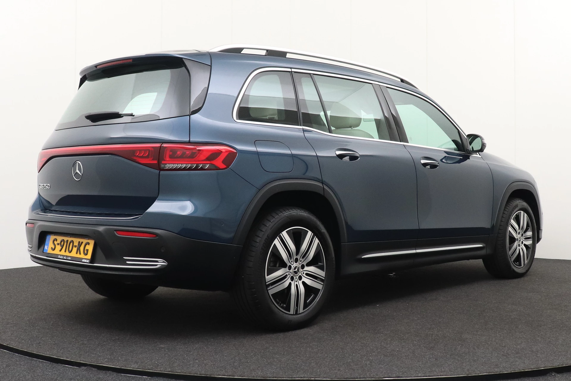 Hoofdafbeelding Mercedes-Benz EQB