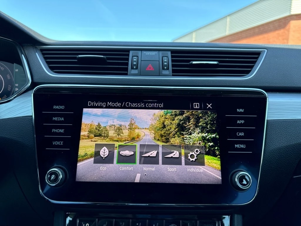 Hoofdafbeelding Škoda Superb