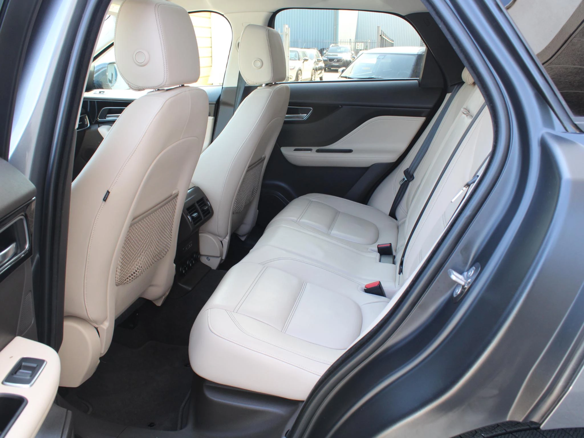 Hoofdafbeelding Jaguar F-PACE