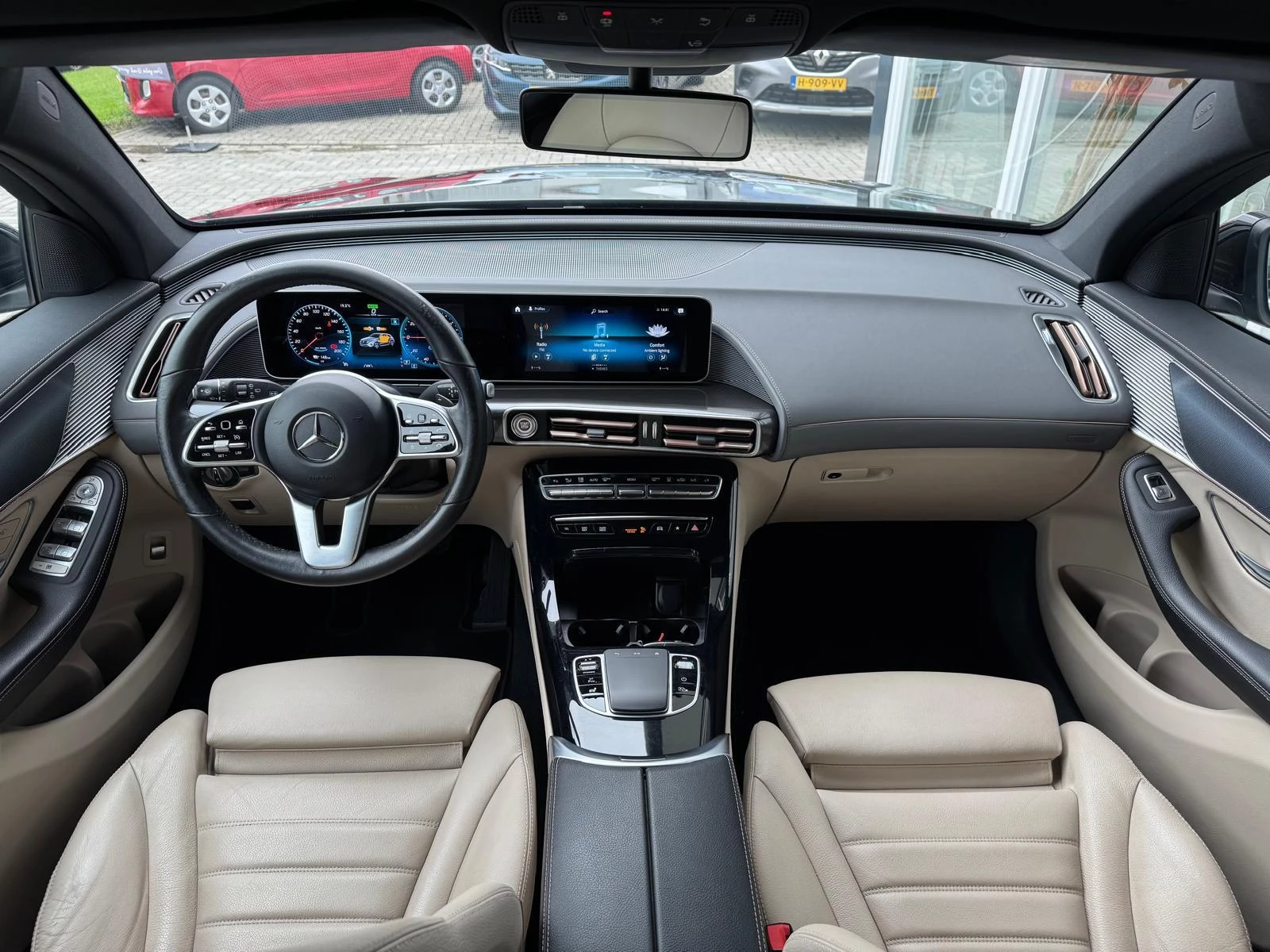 Hoofdafbeelding Mercedes-Benz EQC