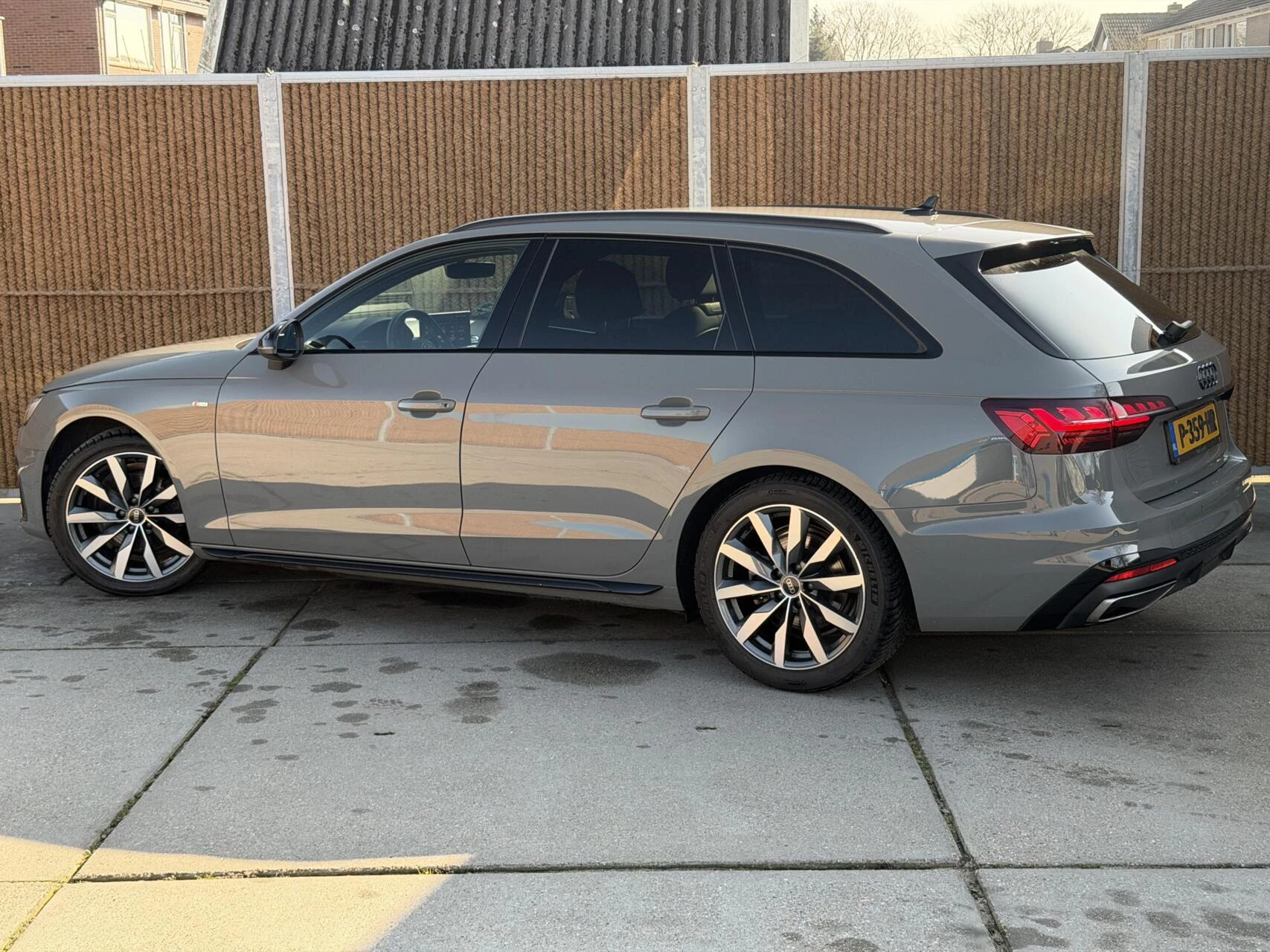 Hoofdafbeelding Audi A4