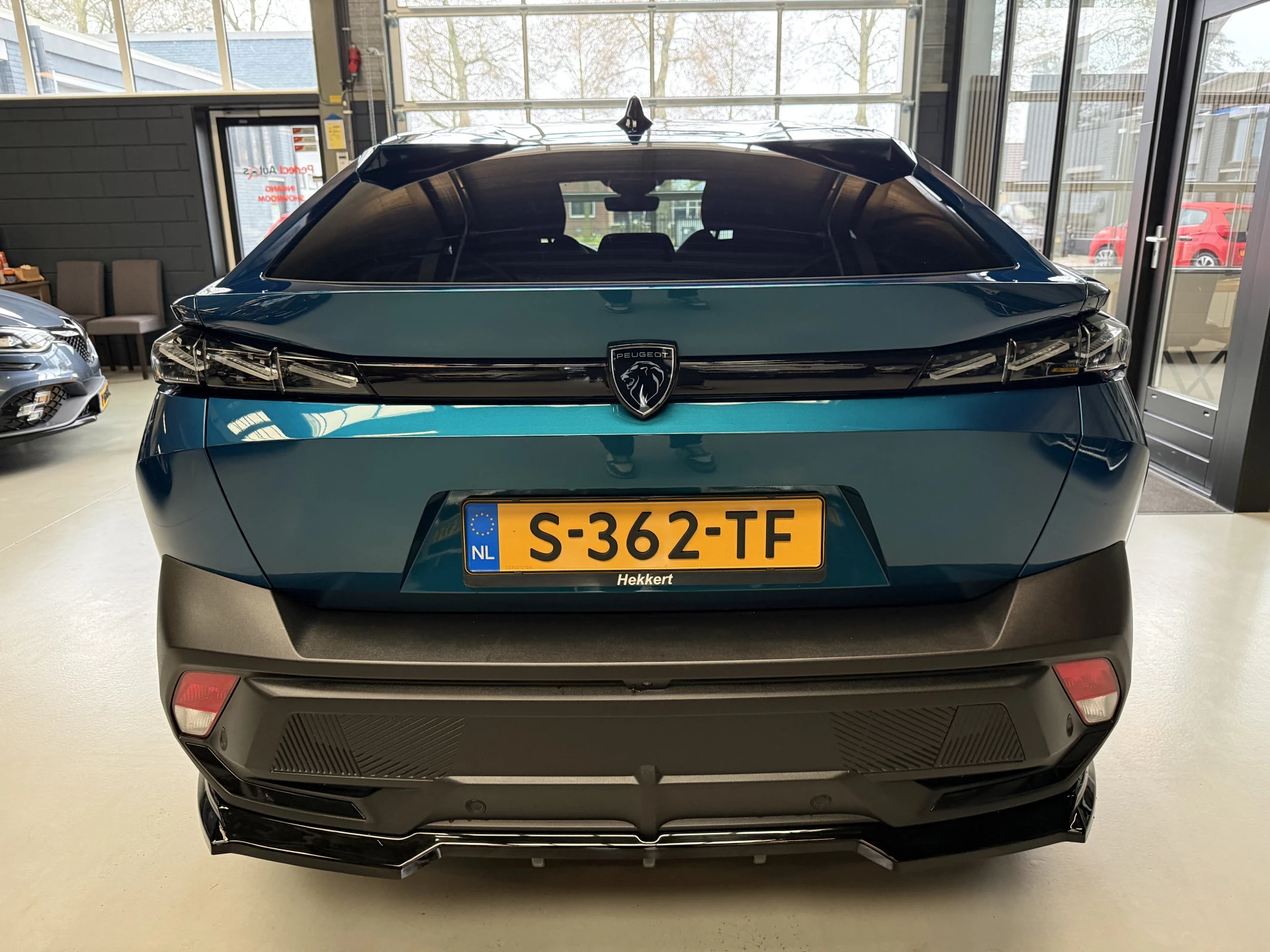 Hoofdafbeelding Peugeot 408