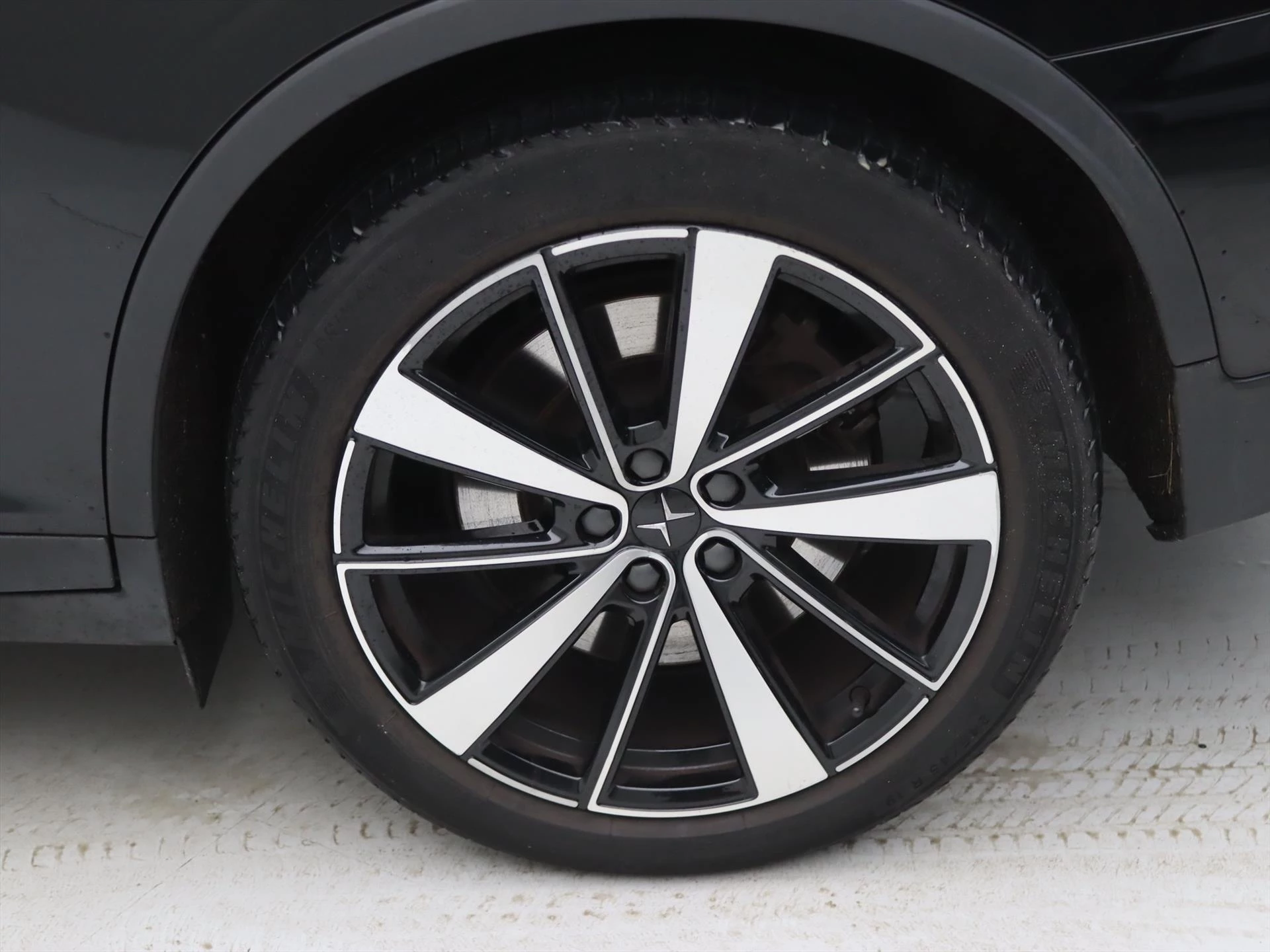 Hoofdafbeelding Polestar 2