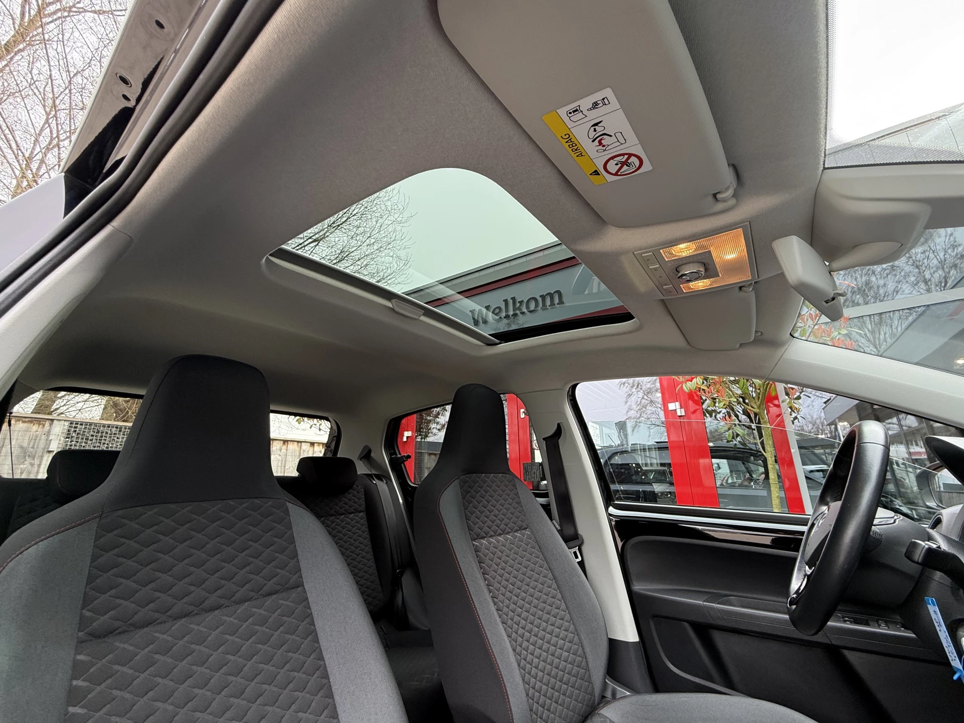 Hoofdafbeelding Volkswagen up!