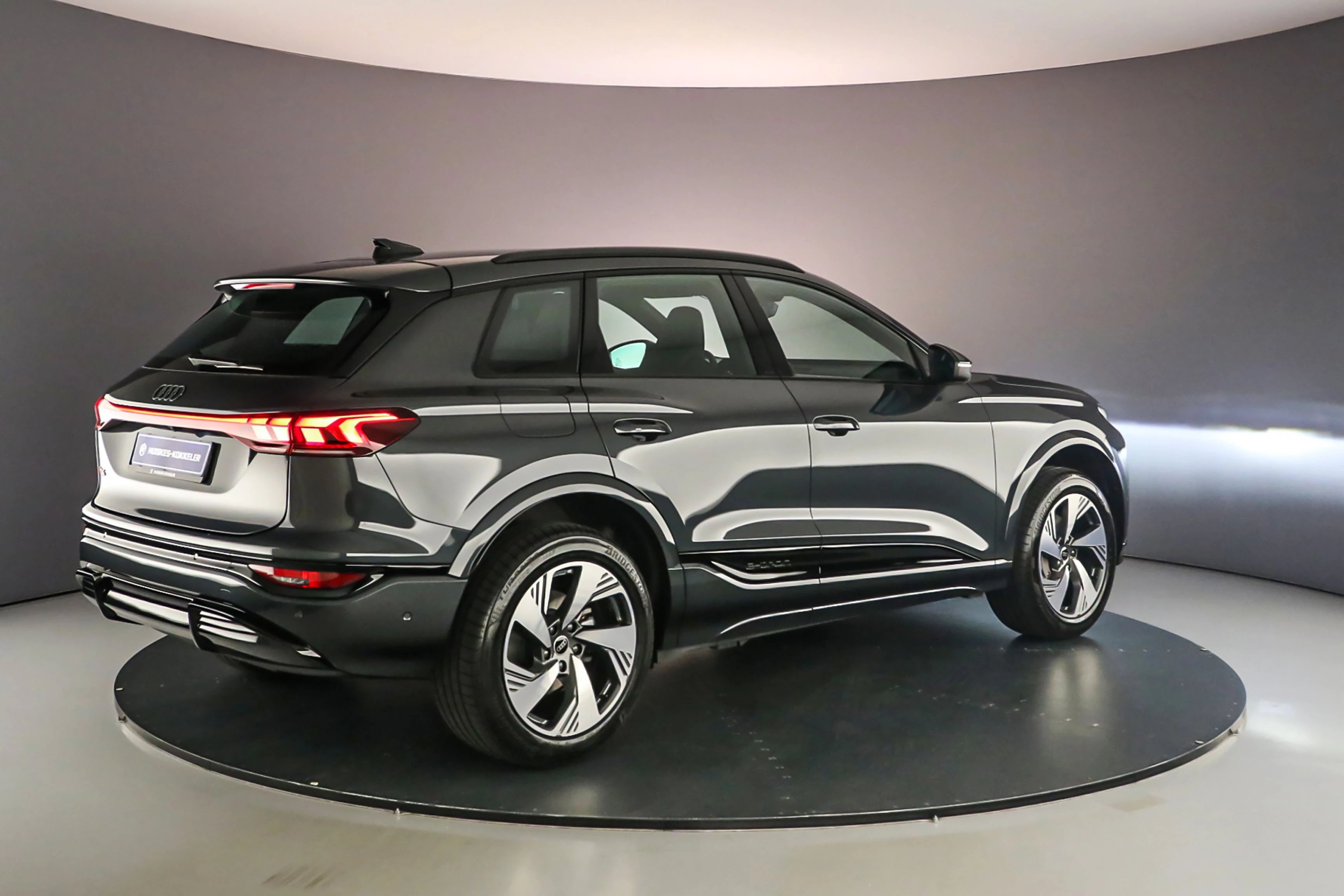 Hoofdafbeelding Audi Q6 e-tron