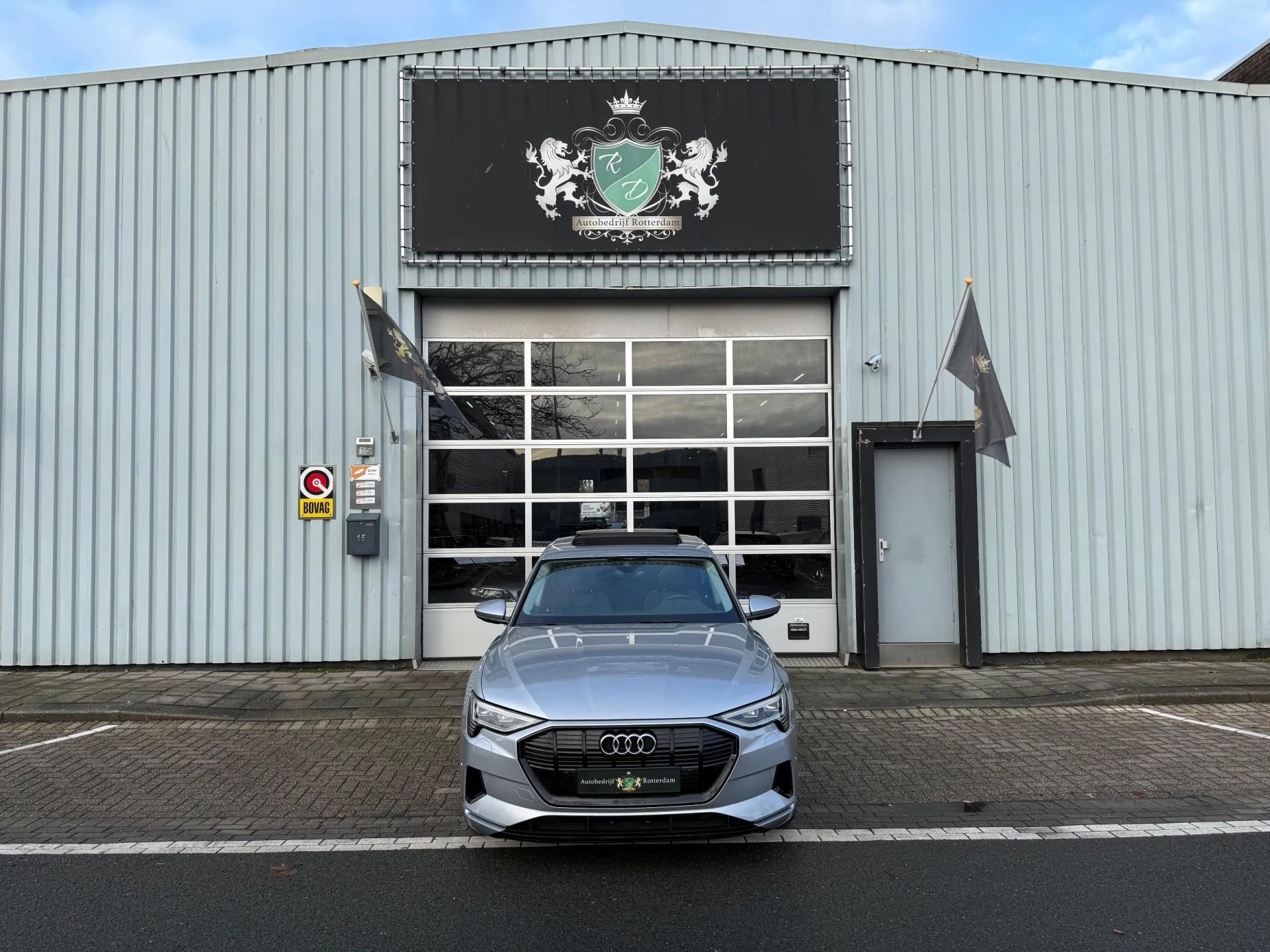 Hoofdafbeelding Audi e-tron