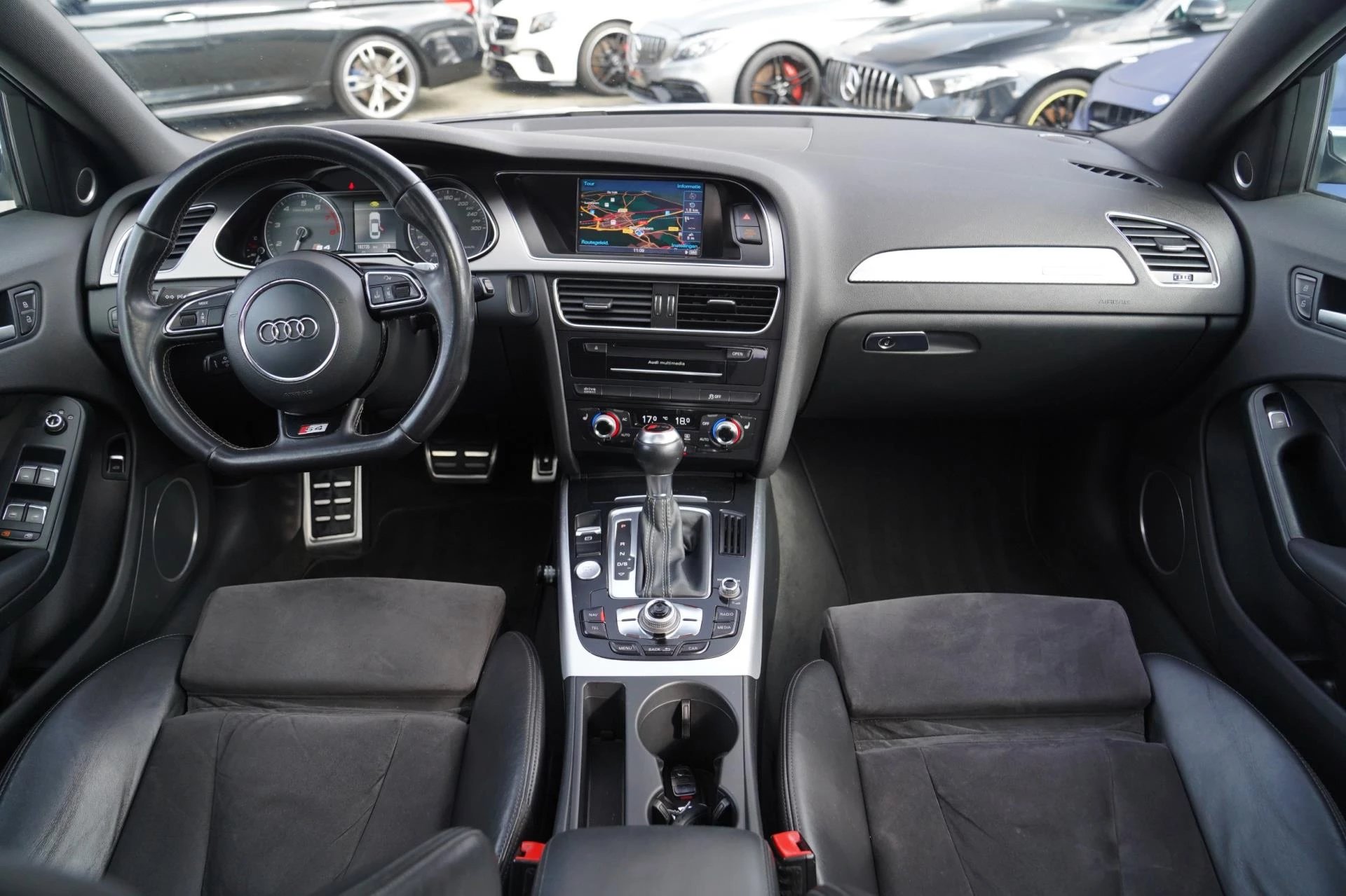 Hoofdafbeelding Audi S4