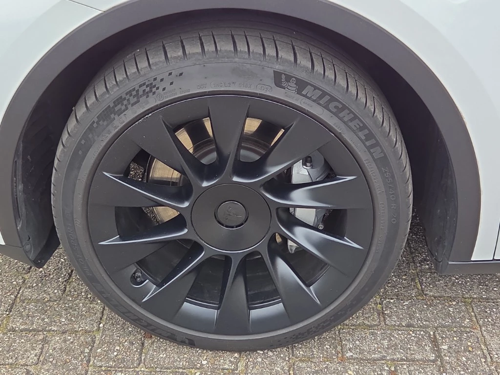 Hoofdafbeelding Tesla Model Y