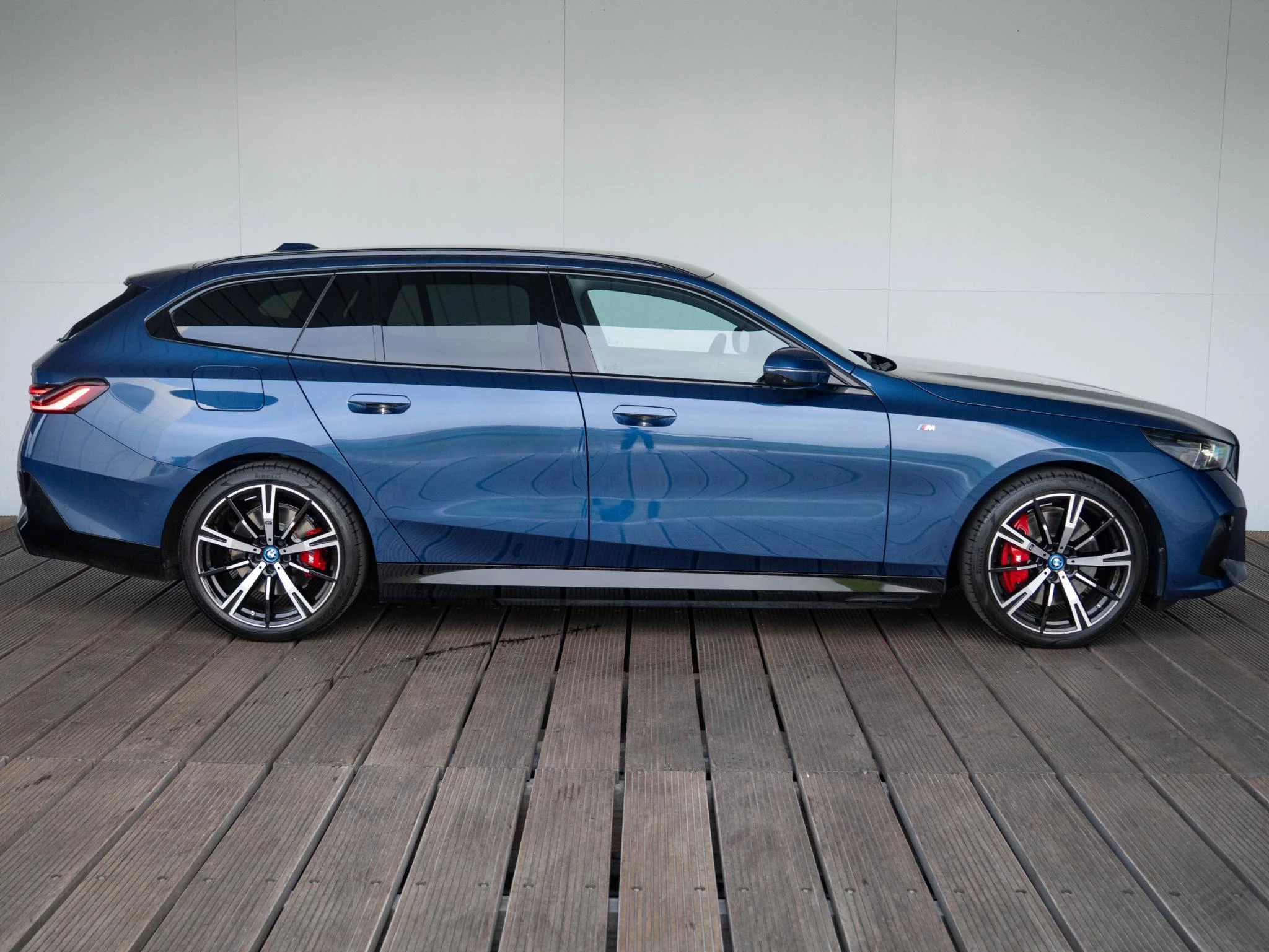 Hoofdafbeelding BMW i5