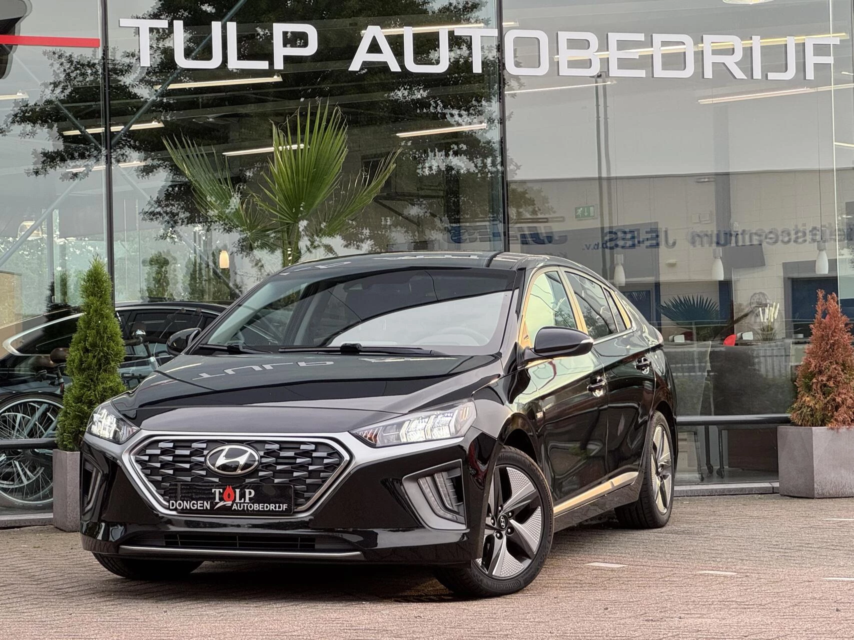 Hoofdafbeelding Hyundai IONIQ