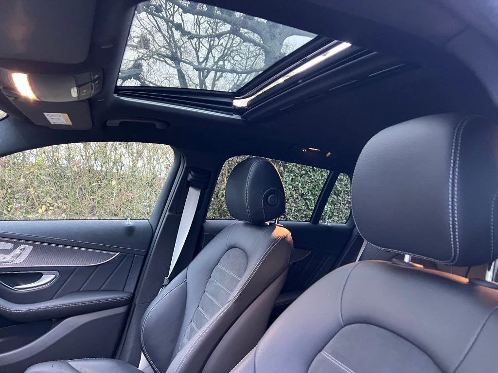 Hoofdafbeelding Mercedes-Benz EQC