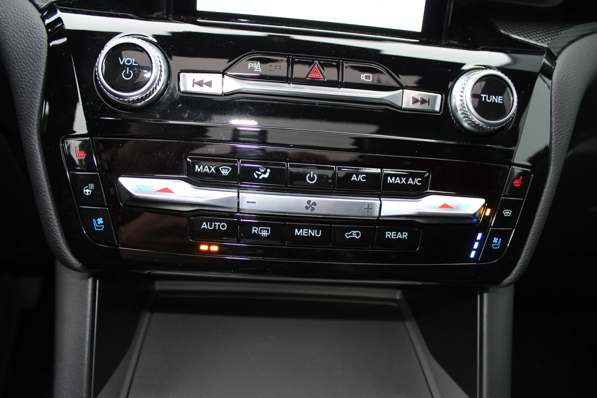 Hoofdafbeelding Ford Explorer