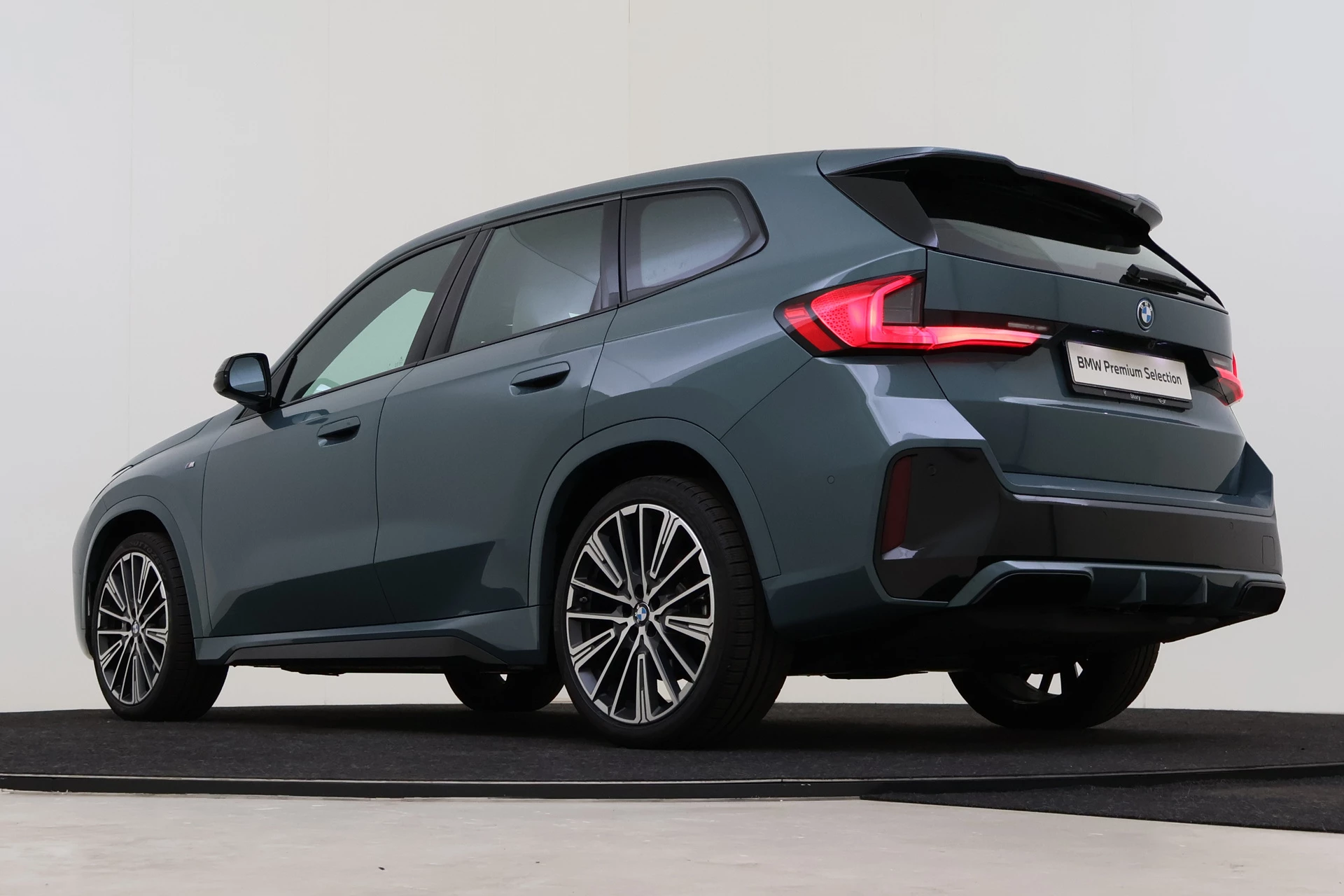 Hoofdafbeelding BMW iX1