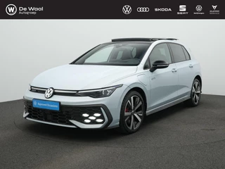 Volkswagen Golf 1.5 eHybrid 272 pk GTE | Panoramadak | Trekhaak | Adaptief onderstel | Head-up display | IQ Light | Stuur-/stoelverwarming | Achteruitrijcamera