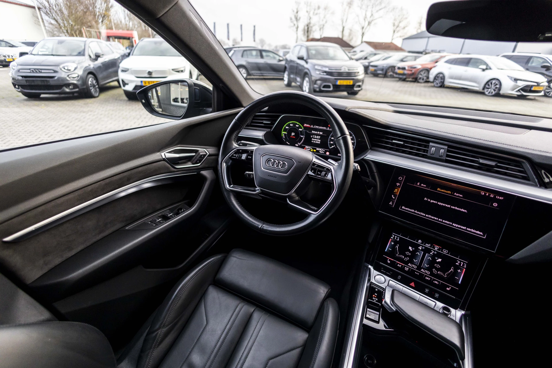 Hoofdafbeelding Audi e-tron