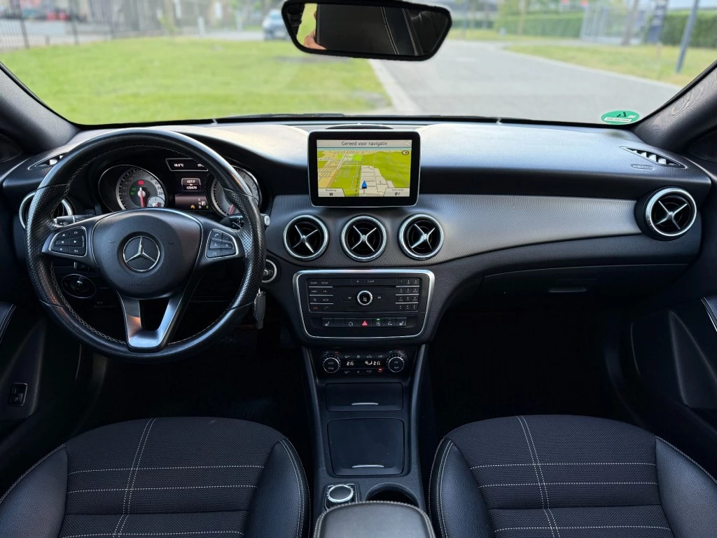 Hoofdafbeelding Mercedes-Benz 200