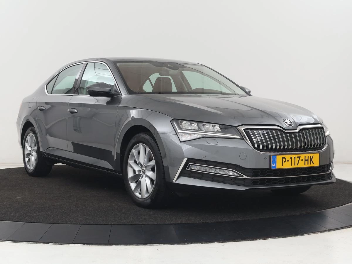 Hoofdafbeelding Škoda Superb
