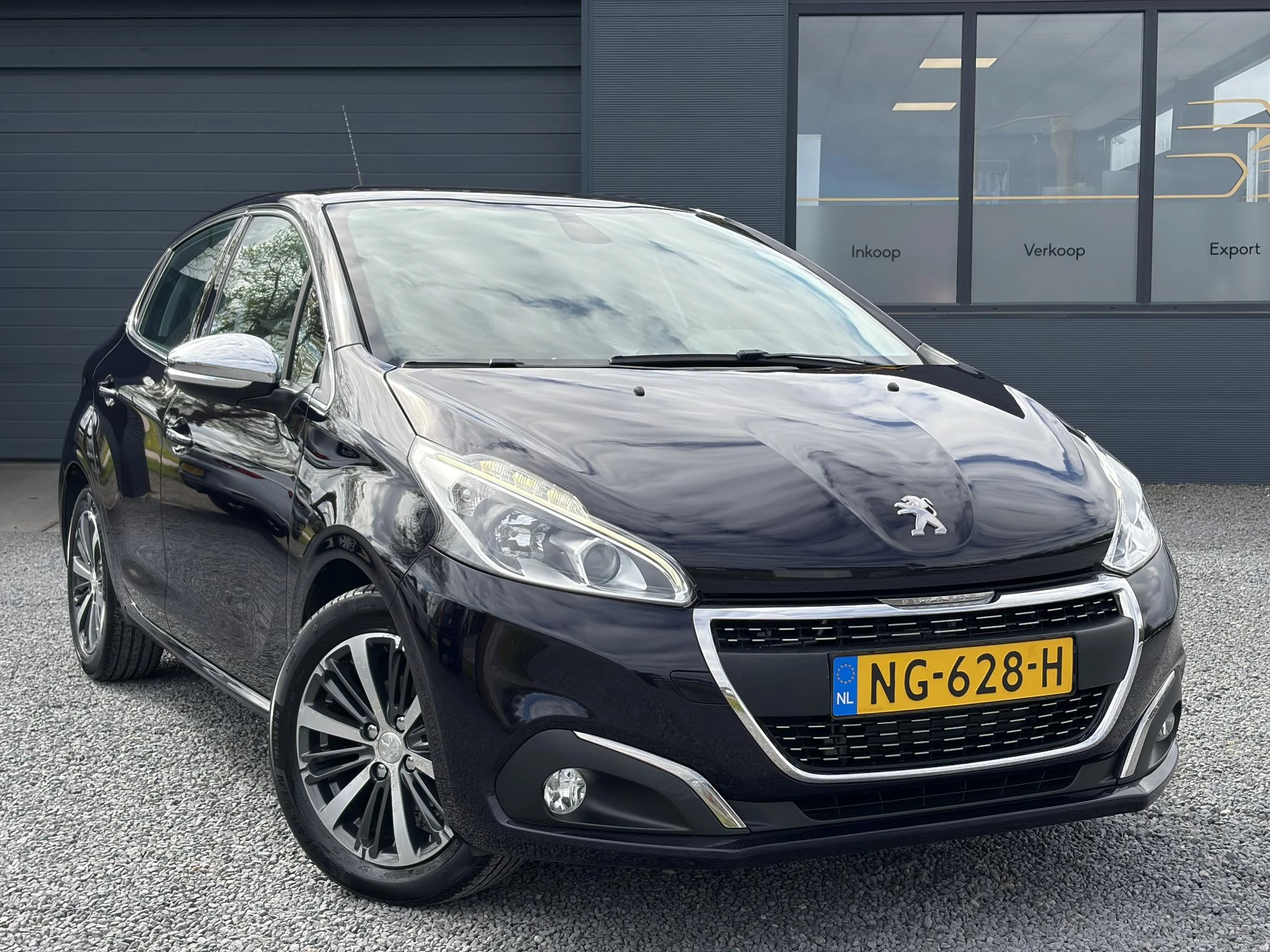 Hoofdafbeelding Peugeot 208
