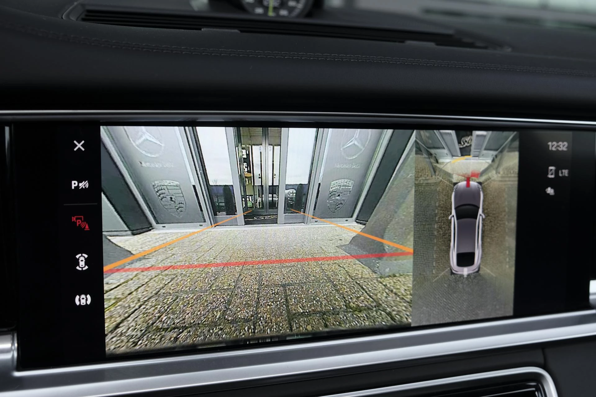 Hoofdafbeelding Porsche Panamera